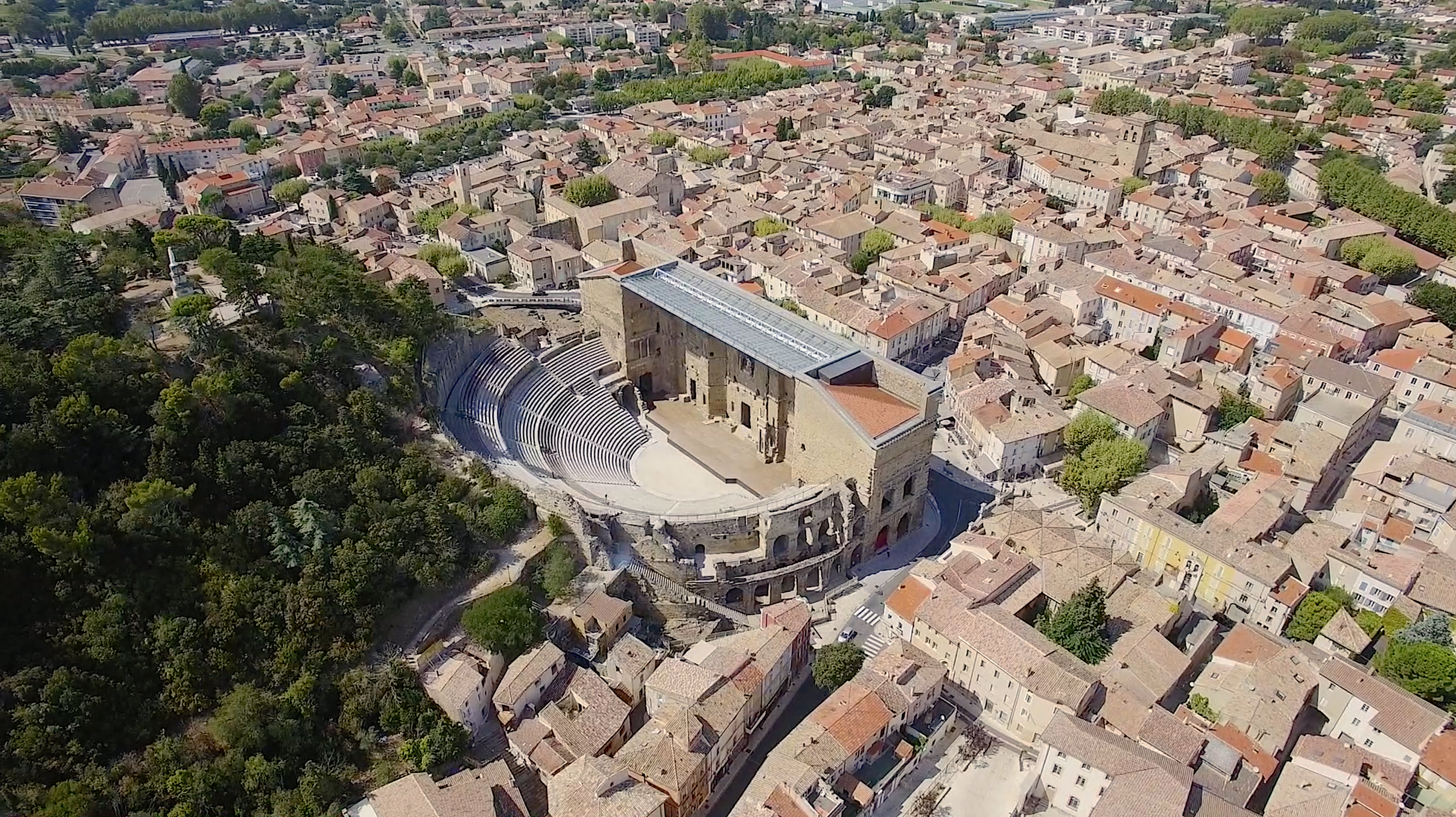 Photo article centre-ville orange