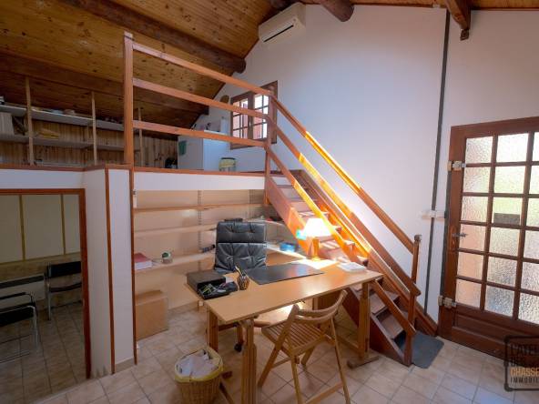 vente local professionnel à Orange 84100