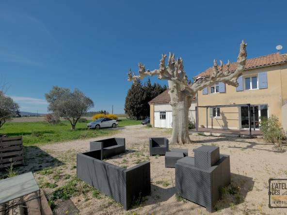 vente maison campagne d'orange 84100