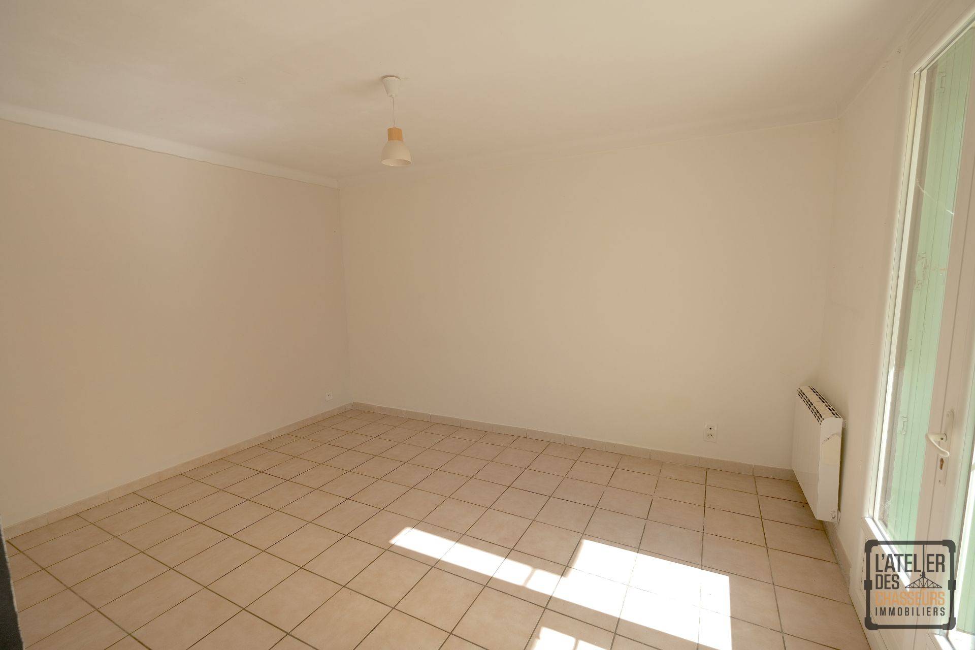 vente immeuble orange 84100