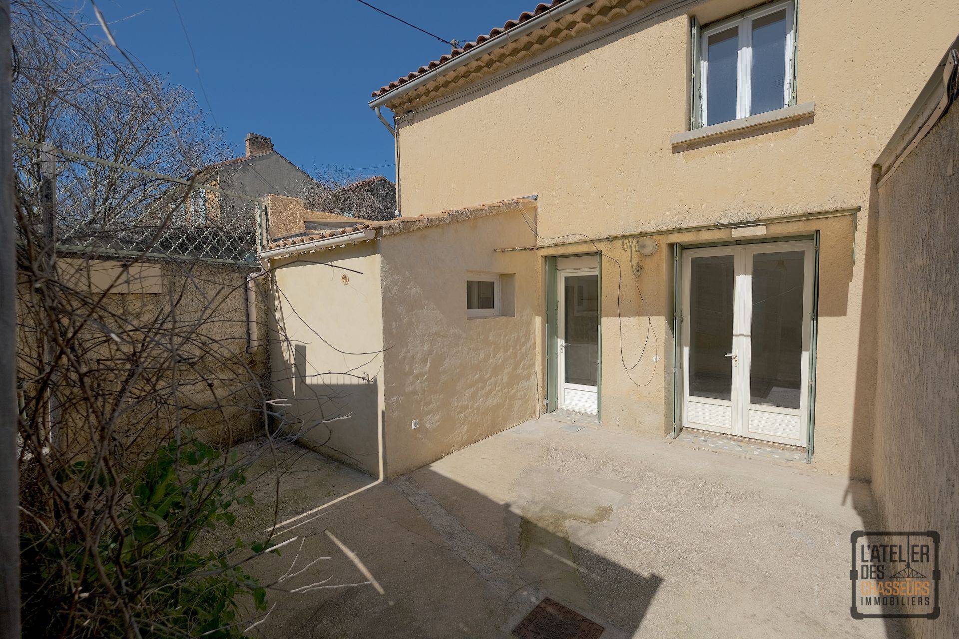 vente immeuble orange 84100