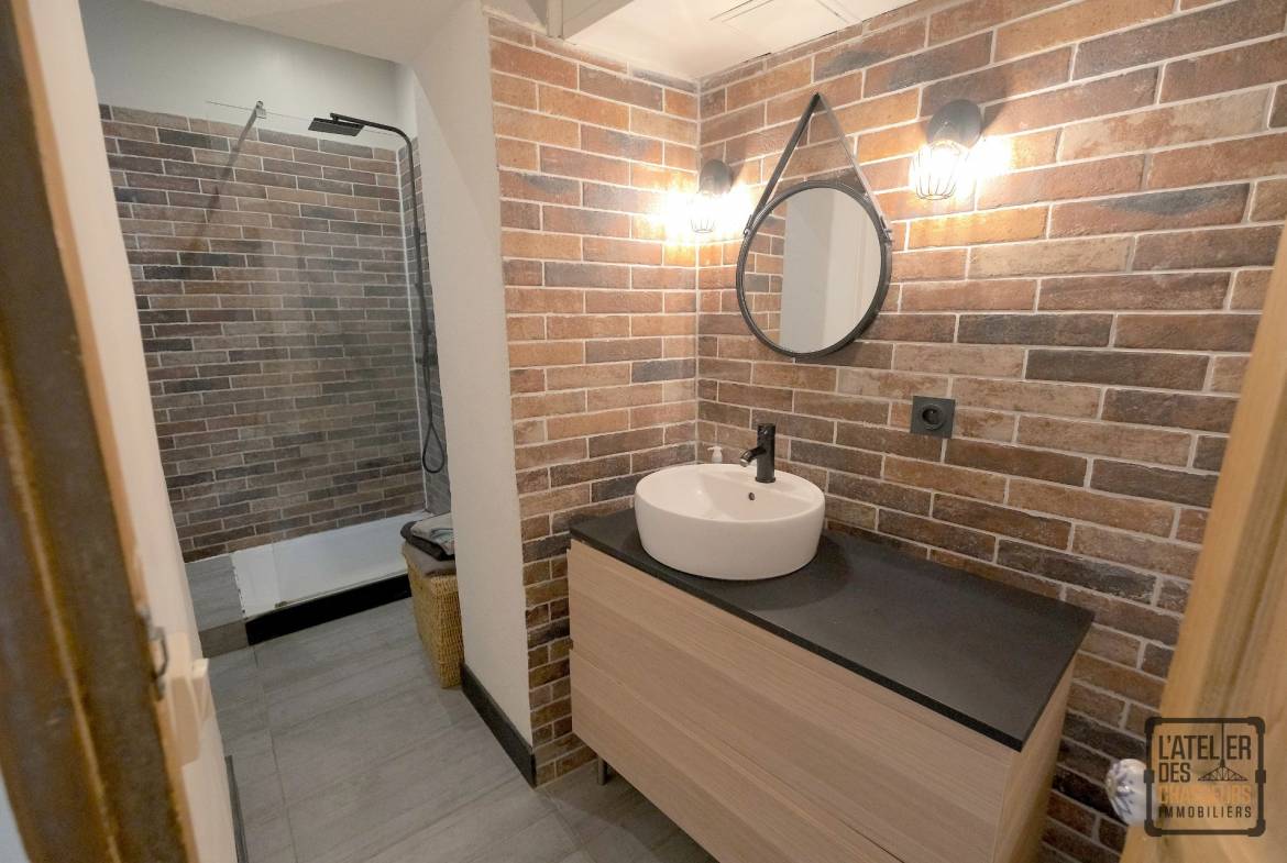 vente maison avec local commercial à Orange 84100