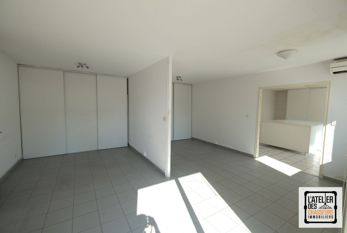 vente local professionnel orange 84100