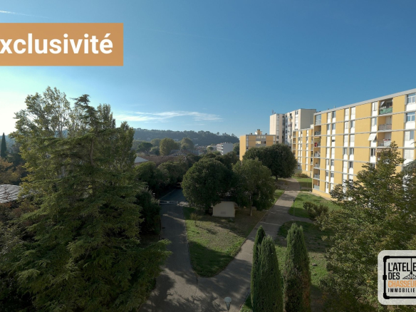 Local commercial 4 pièces 67 m² · à Orange · 67 m² · 79 000 €