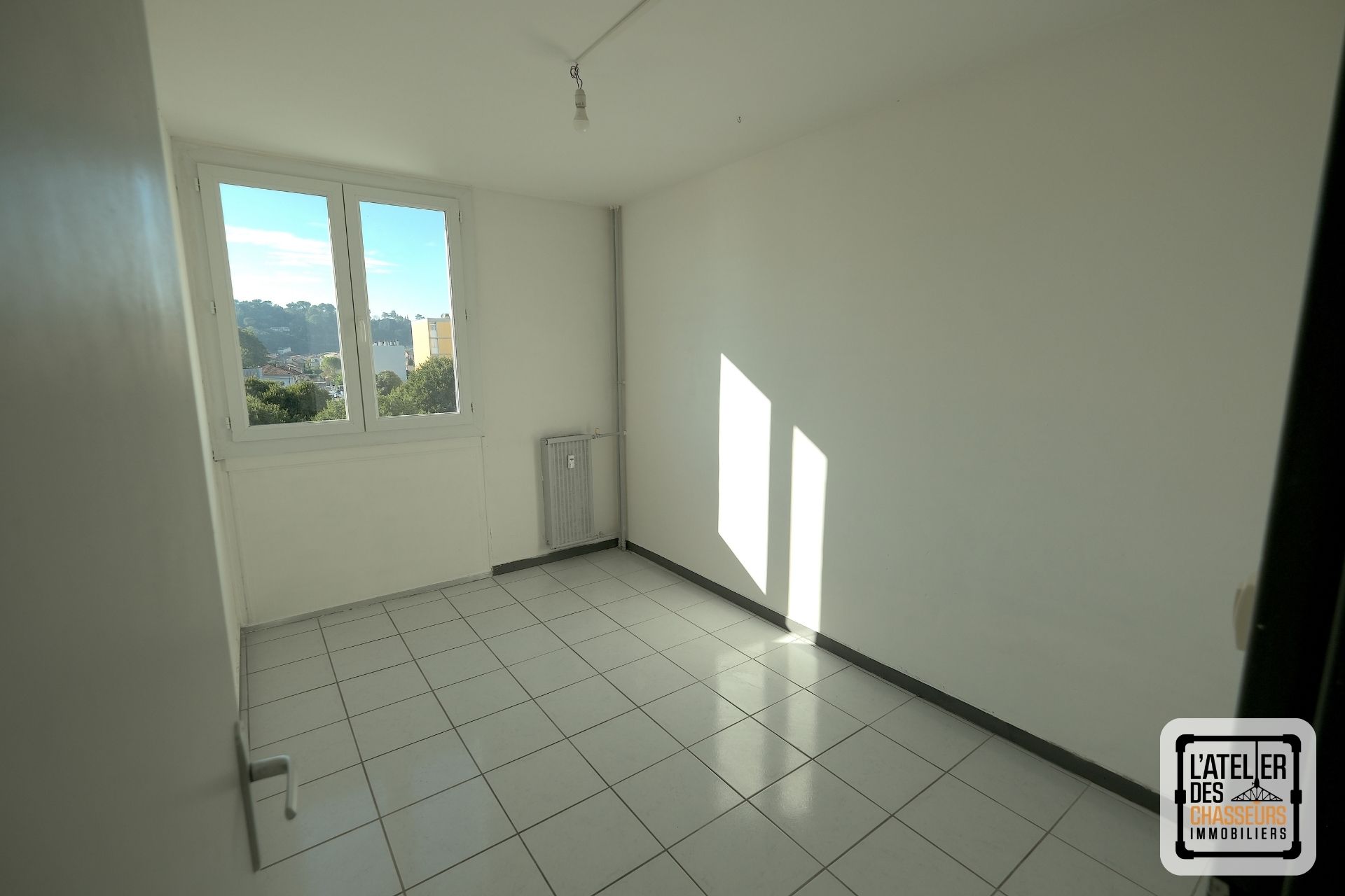 chambre vente appartement orange 84100
